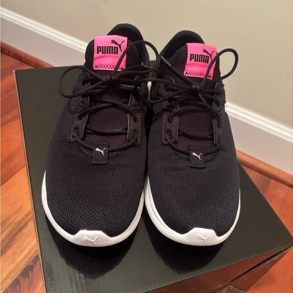 🤩Women’s Puma Softstride  Size 9.5🤩